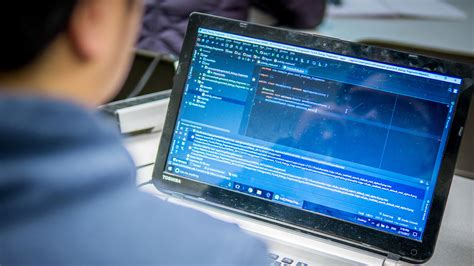 如何选择合适的C语言课程设计选题：指南与建议