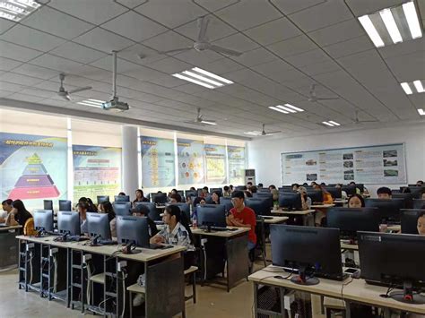 如何选择电商培训课程:家长和学员指南