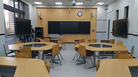 学校多媒体使用图解：让学习更生动有趣