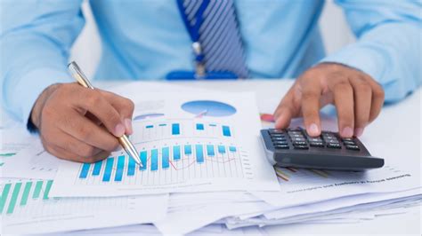 如何通过财务管理培训提升个人和企业价值：学员心得体会