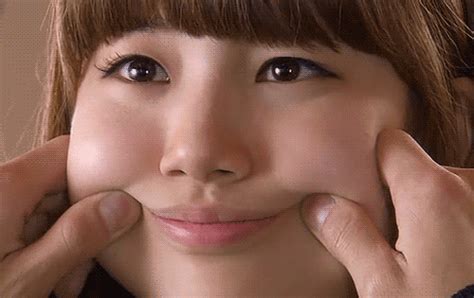 如何用粤语表白：最打动人心的粤语表白词汇与技巧