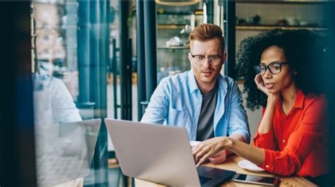 如何在职场和学校中取得成功：实用策略和技巧