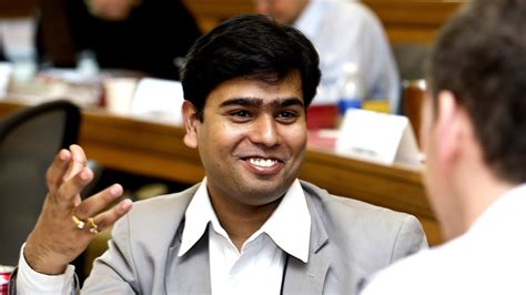 选择EMBA培训班:了解费用与投资回报