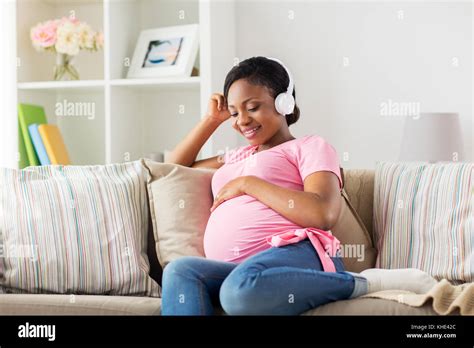 胎教课程指南:了解胎教的内容和好处