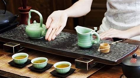成为茶艺师：探索茶的艺术与文化