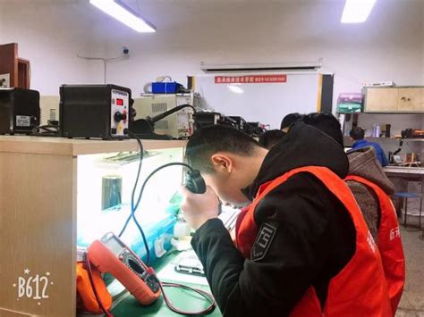 选择合适的维修培训学校:为未来职业生涯做准备