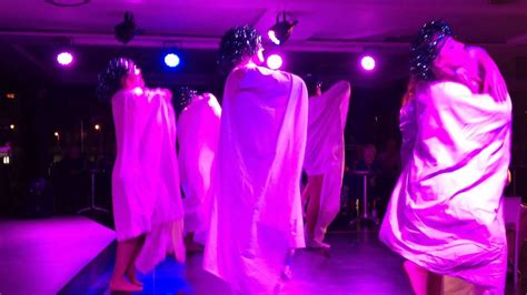 选择美妆学校的五大标准：找出最适合您的美容学院