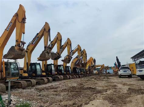 了解挖掘机培训费用:为您的未来投资