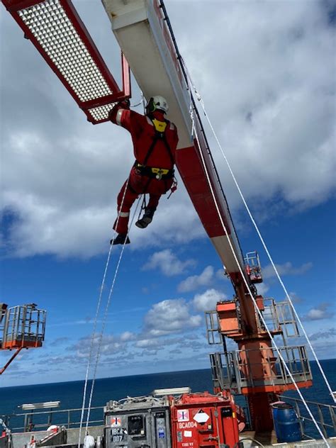 掌握关键步骤：汽车吊考试流程详解