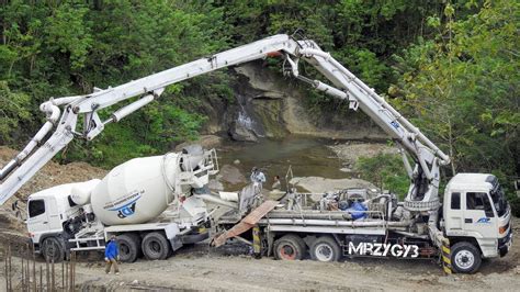 混凝土泵车操作