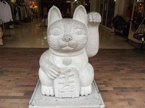 探索艺术的形态：雕塑的分类详解