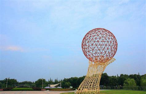 选择合适的雕塑厂家：为您的空间增添艺术气息