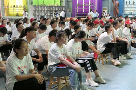 选择合适的雕塑培训机构：为艺术之路铺平道路