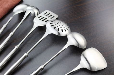 陶瓷内胆与不锈钢内胆对比：哪个更适合您？