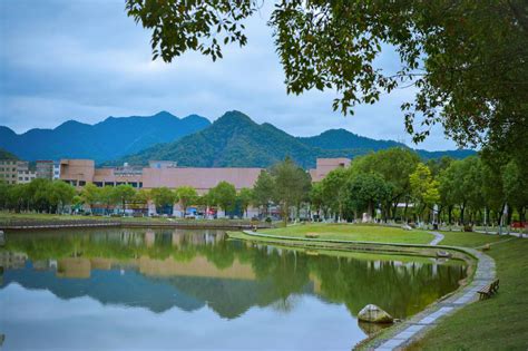 景德镇陶瓷校考考题解析：助力艺术生的梦想之路
