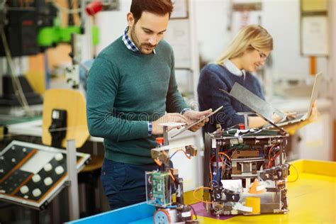 团队合作 机器人