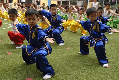 少儿武术课程主要内容：培养孩子的体魄与毅力