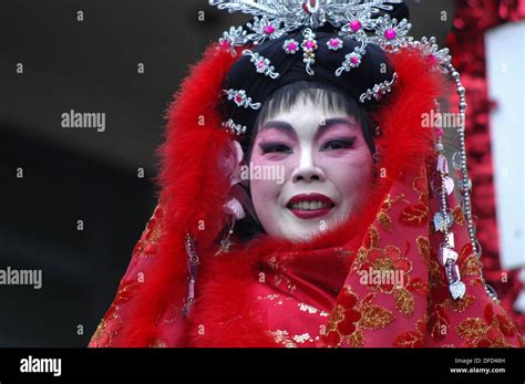 戏曲爱好者指南：如何在线观看完整版戏曲