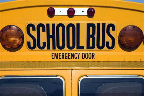 在职研究生与非全日制研究生的区别：为学员和家长解析教育选择