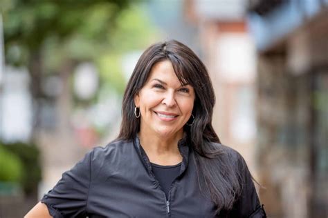 如何在追求美丽的同时保持健康：减肥、双眼皮手术和近视治疗全面指南