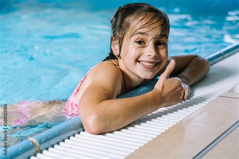 温州少年游泳学校评测：培养孩子水中技能的理想之选