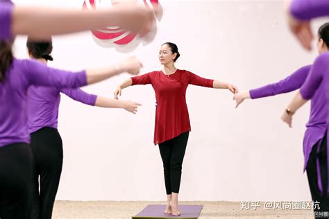 如何备考形体礼仪考试：家长和学员的指南