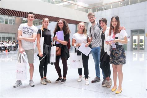 深圳的大学国际本科3+1+1项目：开启全球教育之门