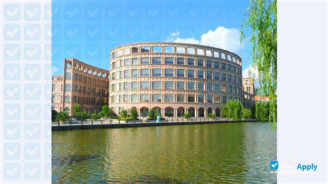 上海立信会计金融学院1+3项目：开启国际化教育新篇章