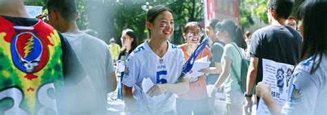 上海财经大学国际本科班：培养全球化财经精英的摇篮