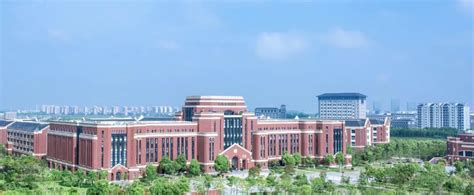 上海建桥学院国际本科项目全解析：如何抓住国际教育的机遇